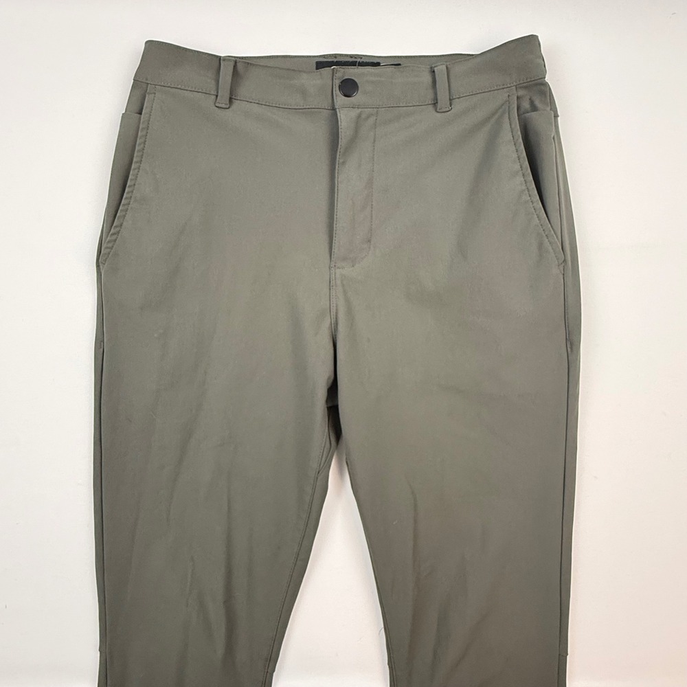 Cuts Mens Tech Chino Pants Olive Green Tapered Leg Elastic Waist Medium